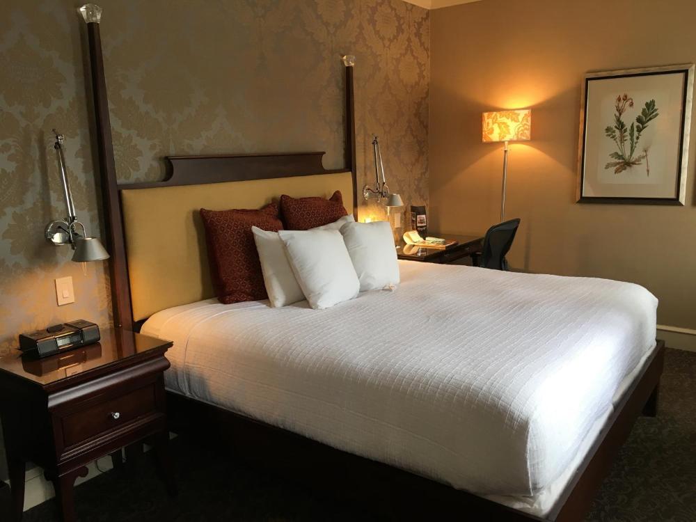 King Room interior